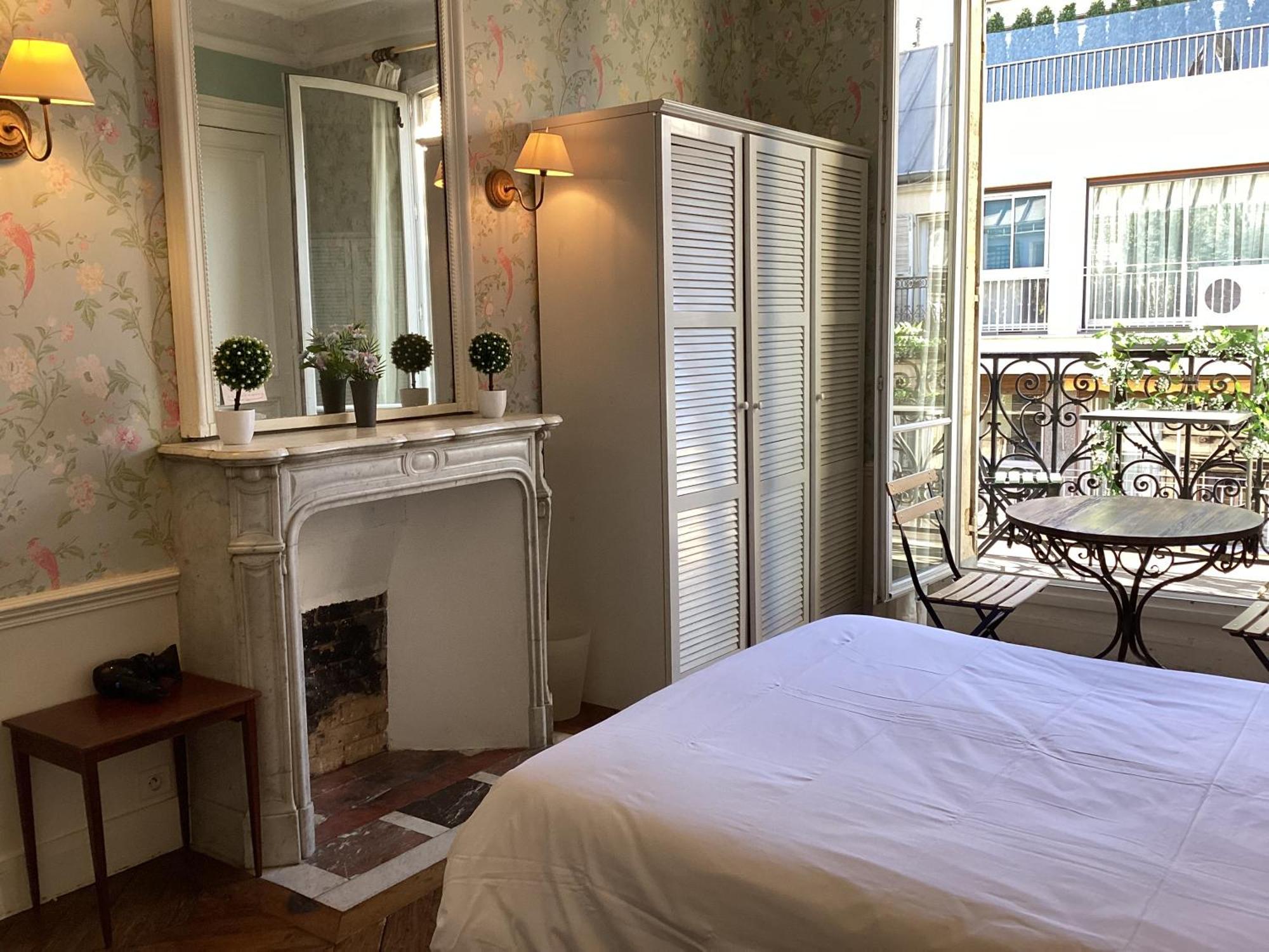 Bed And Breakfast Paris Quartier Champs-Elysees ภายนอก รูปภาพ