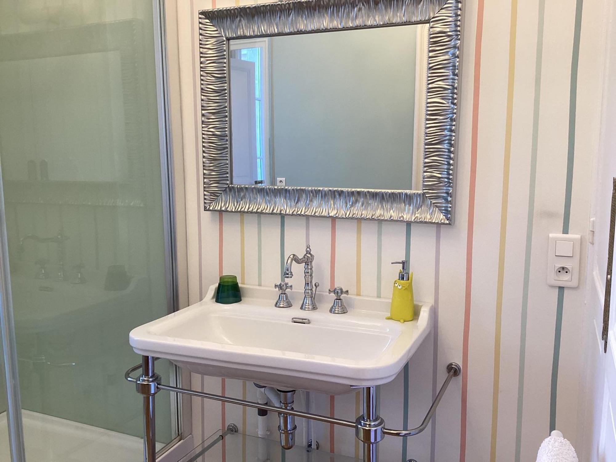 Bed And Breakfast Paris Quartier Champs-Elysees ภายนอก รูปภาพ