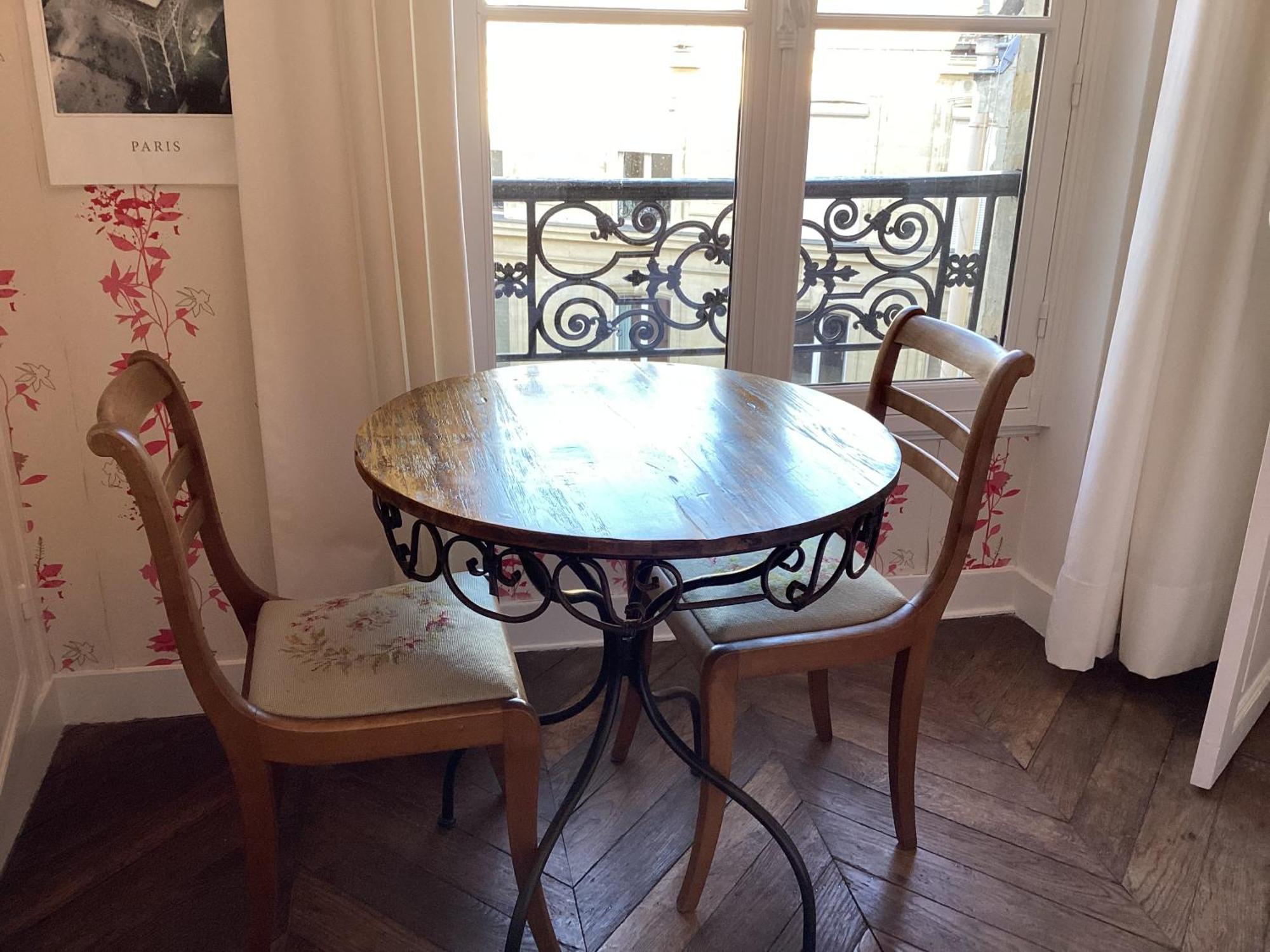 Bed And Breakfast Paris Quartier Champs-Elysees ภายนอก รูปภาพ