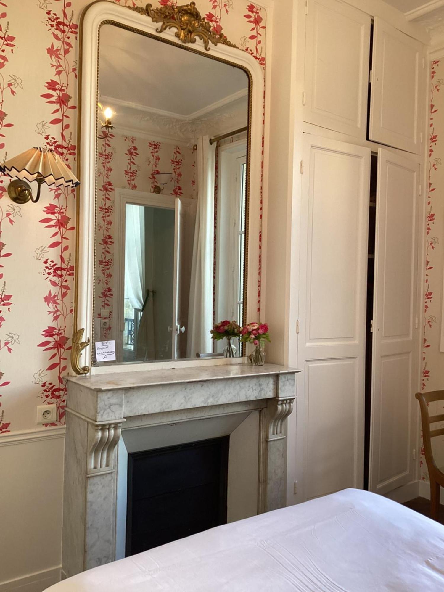 Bed And Breakfast Paris Quartier Champs-Elysees ภายนอก รูปภาพ